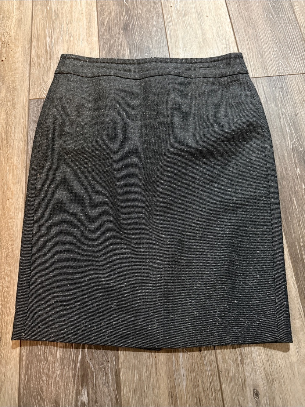 Ann Taylor grey tweed pencil skirt sz 2